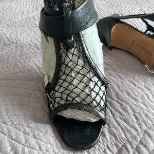 Manolo Blahnik shoes size 40